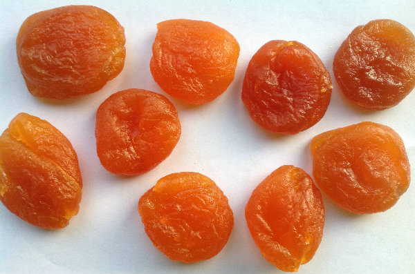 DRIED APRICOT